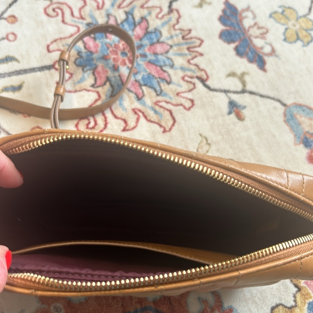 Burberry quilted leather crossbody - Picture 5 of 5